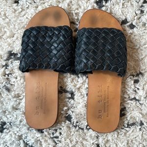 bu tiki genuine leather sandal